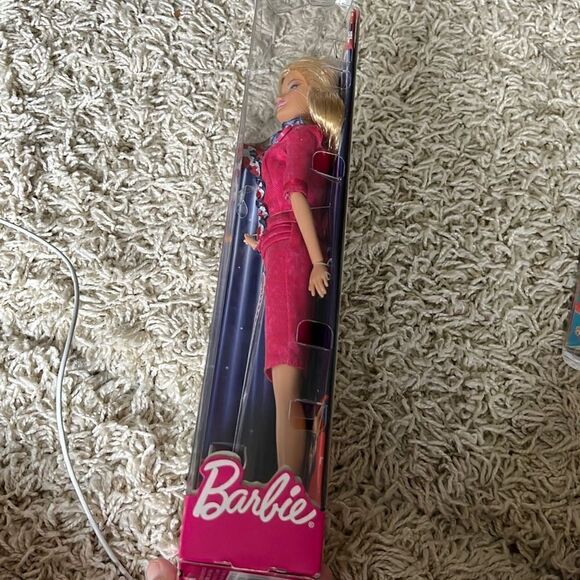 Barbie 2012 I Can Be President Barbie Doll The White House Project Mattel X5323 - Picture 6 of 8